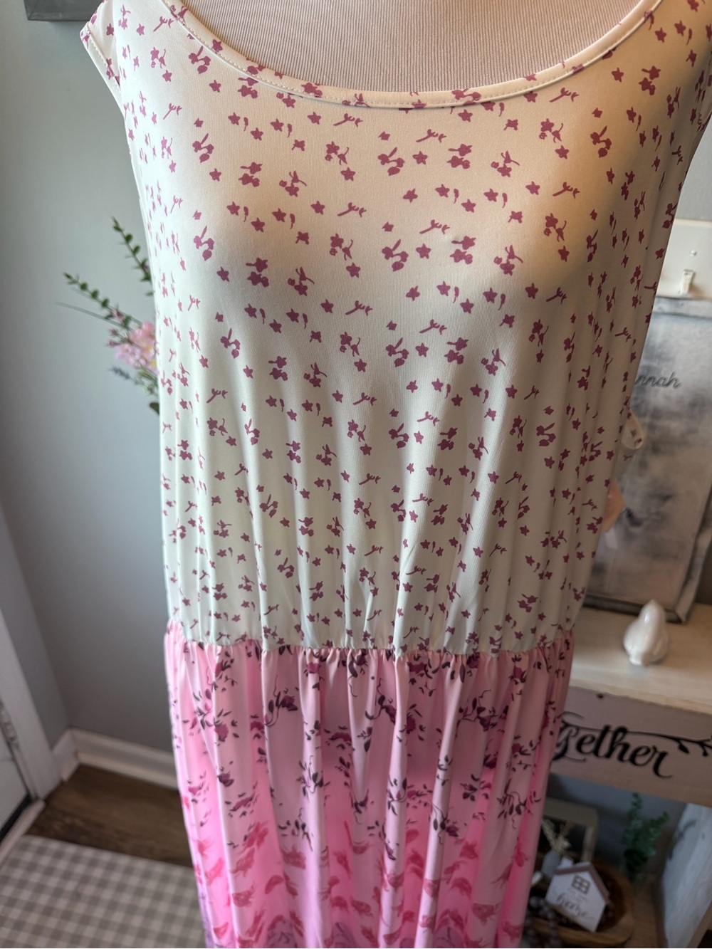 Women’s ' Pink Floral Tiered Maxi Dress